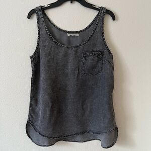 Life in progress Women Gray Tank Top M
